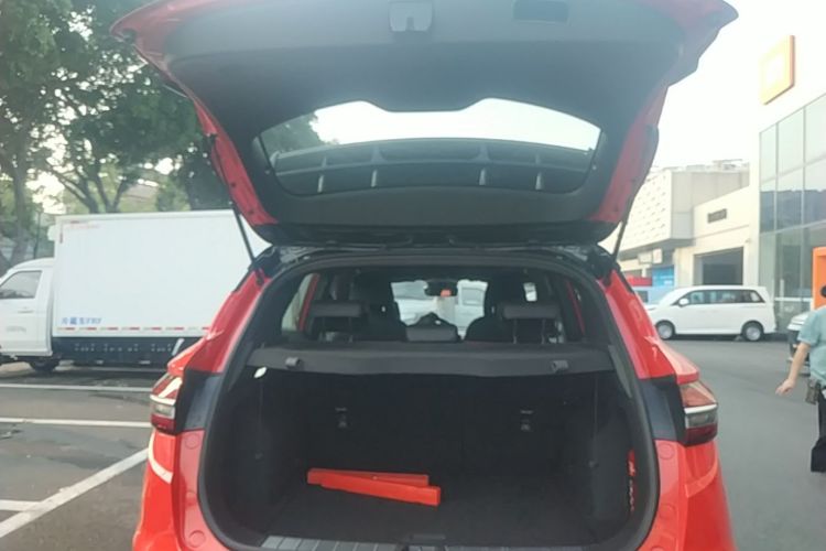 GEELY Coolray 2019 #19 GEELY Coolray 2019 car image #19