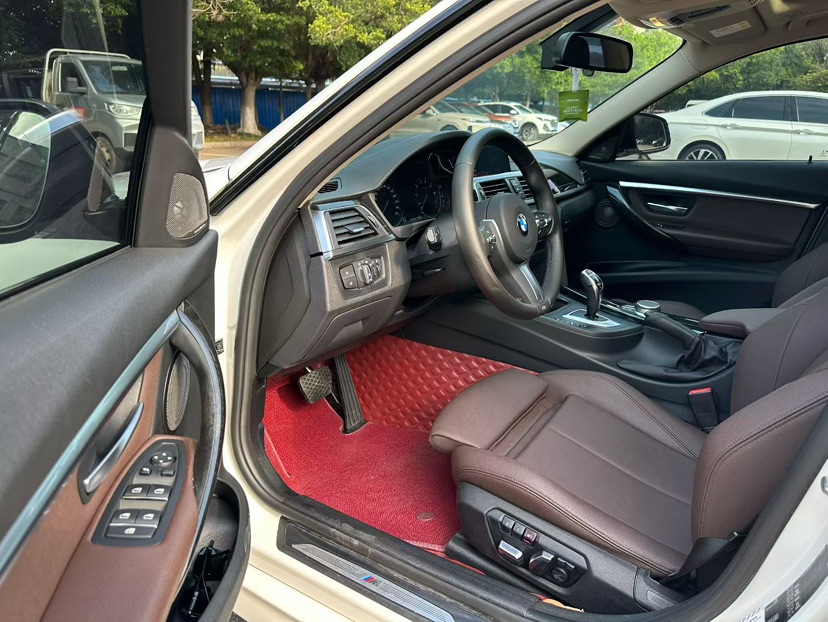 BMW 3 Series 2019 #7 BMW 3 Series 2019 car image #7