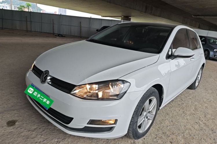 Volkswagen Golf 2016 car image #2