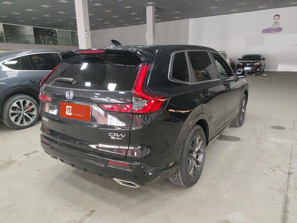 Honda CR-V 2024 #2 Honda CR-V 2024 car image #2