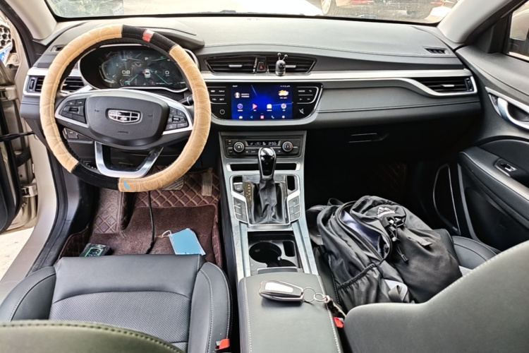 GEELY Emgrand 2020 #10 GEELY Emgrand 2020 car image #10