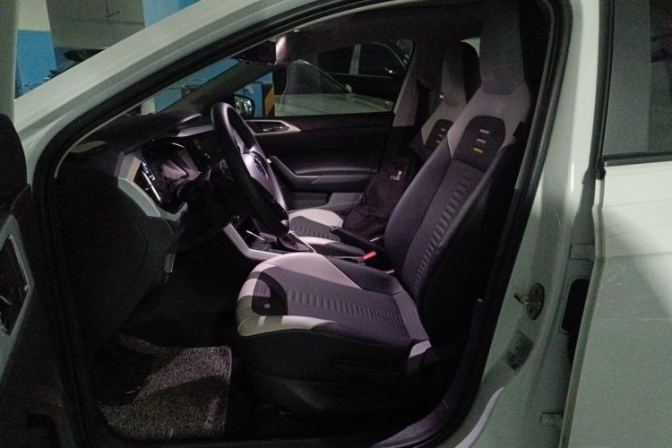 Volkswagen Polo 2021 car image #15