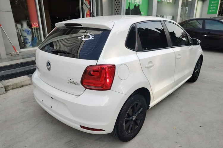 Volkswagen Polo 2017 car image #7