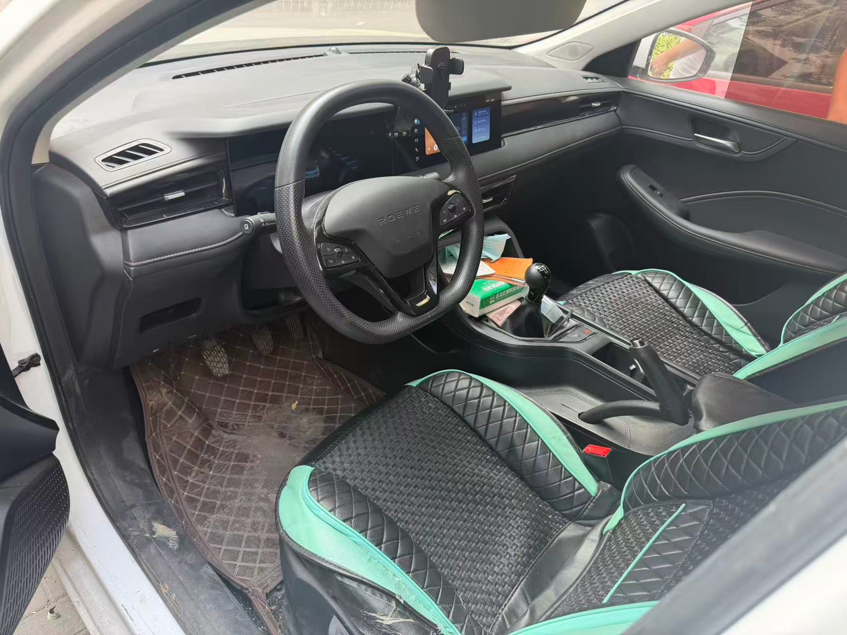 Roewe i5 2024 #6 Roewe i5 2024 image de voiture #6