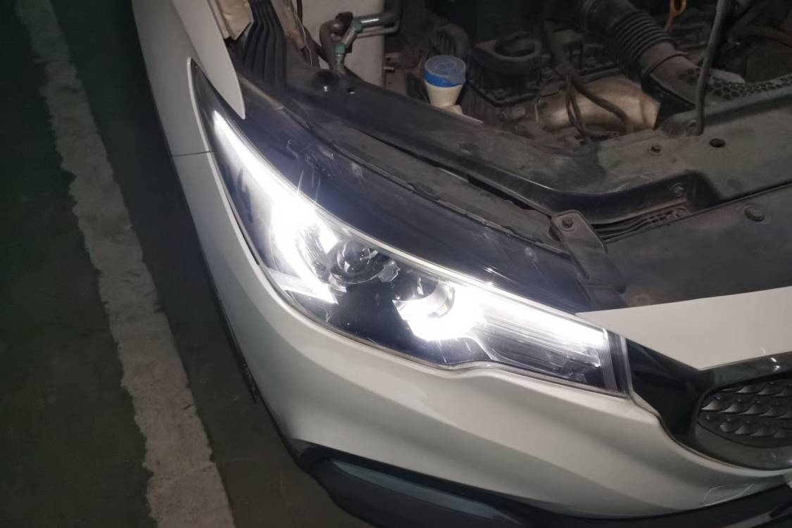 MG ZS 2017 car image #7