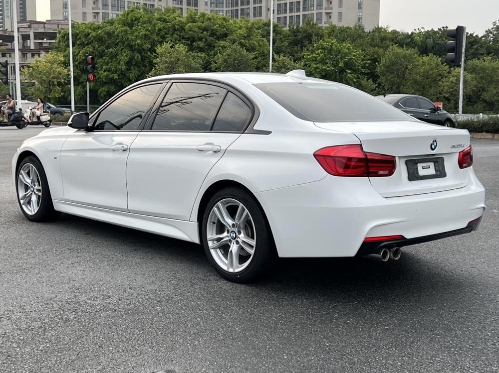 BMW 3 Series 2019 #4 BMW 3 Series 2019 car image #4