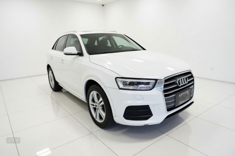 Audi Q3 2018 car image #4