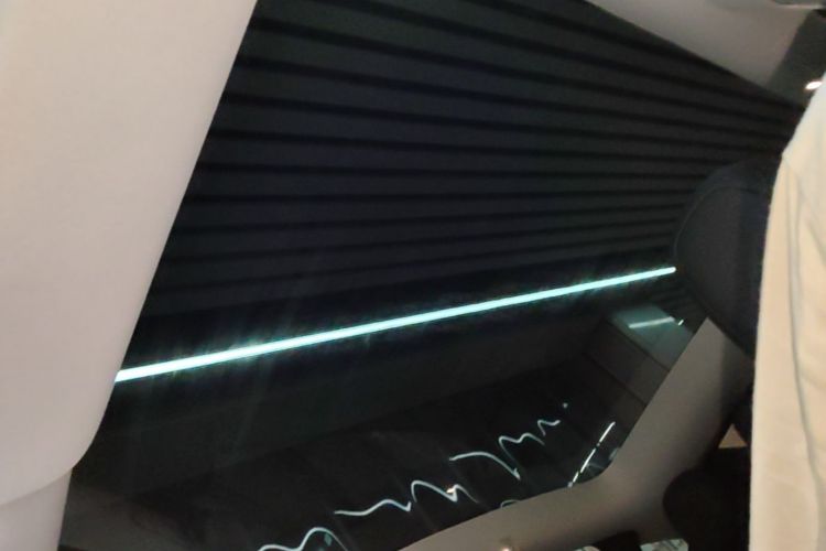 Tesla Model Y 2024 car image #20