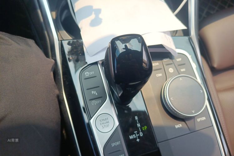 BMW 3 Series 2022 car image #16