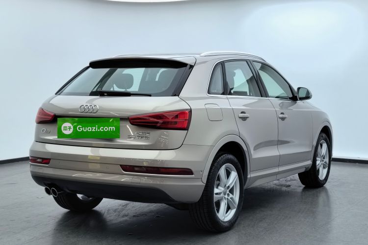 Audi Q3 2017 car image #7