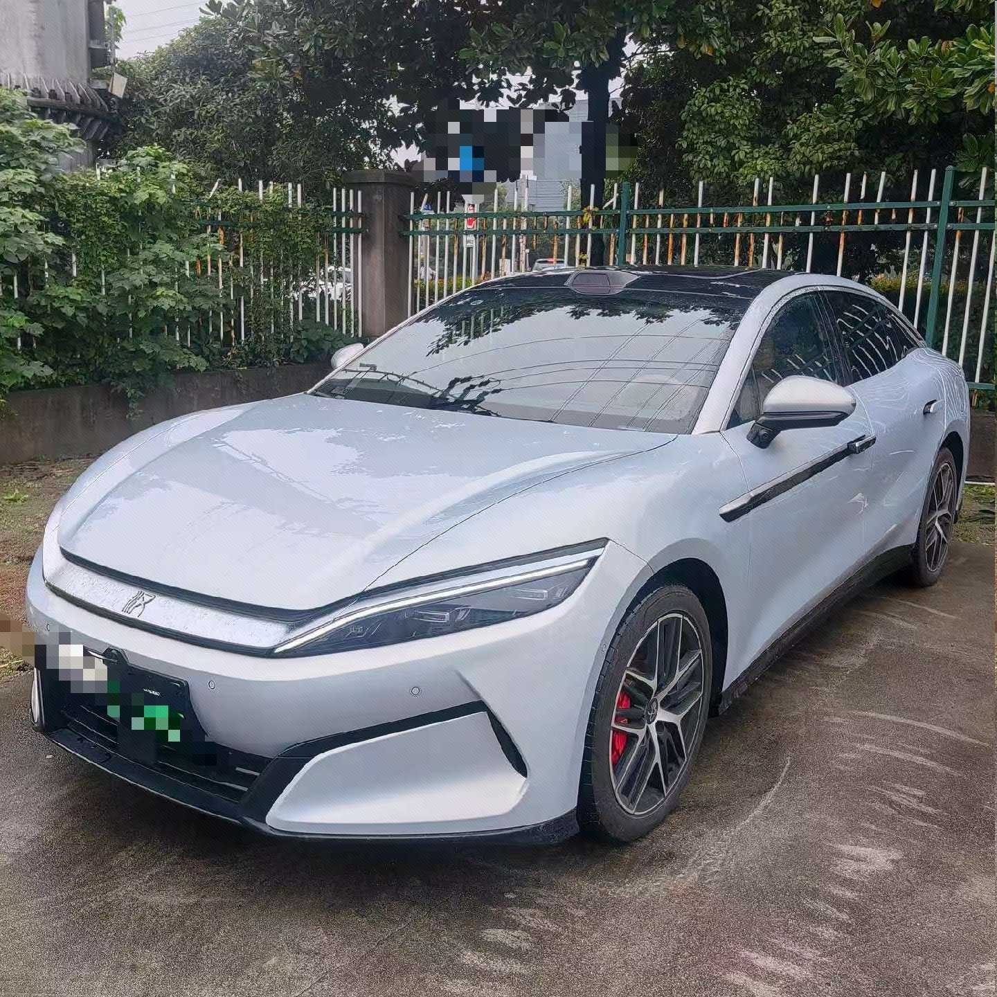 BYD HanL 2025 BYD HanL 2025 car image