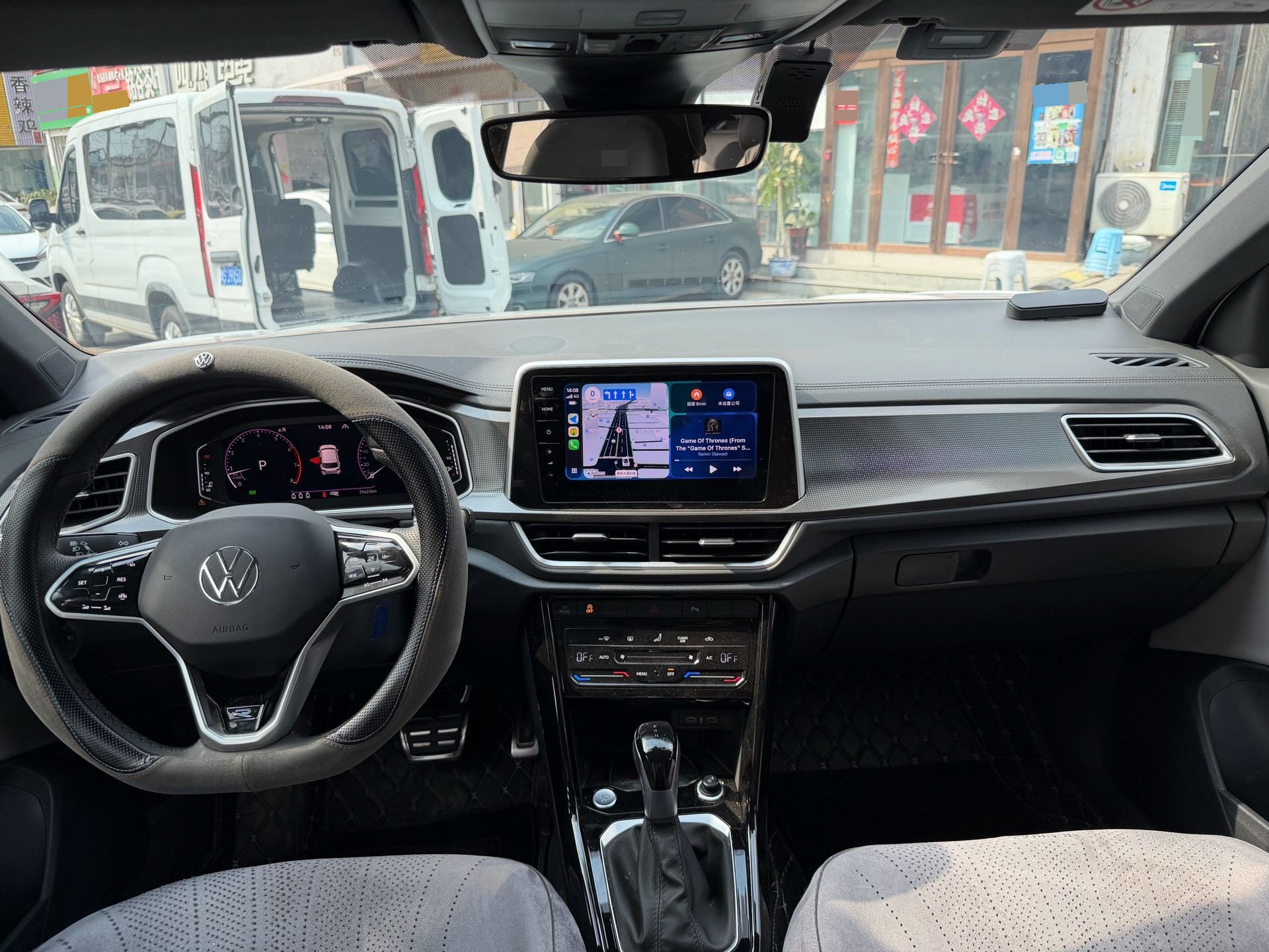 Volkswagen T-Roc 2024 #5 Volkswagen T-Roc 2024 صورة سيارة #5