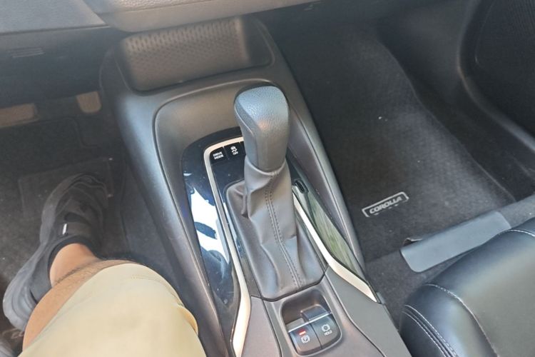 Toyota Corolla 2019 #16 Toyota Corolla 2019 car image #16