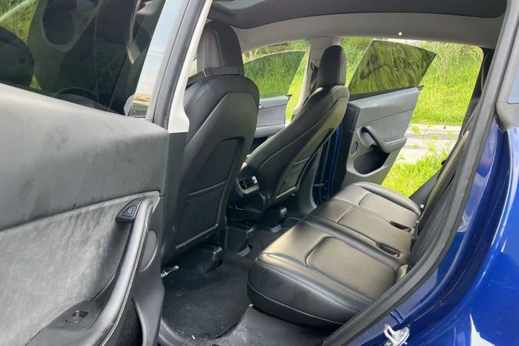 Tesla Model Y 2022 #10 Tesla Model Y 2022 car image #10