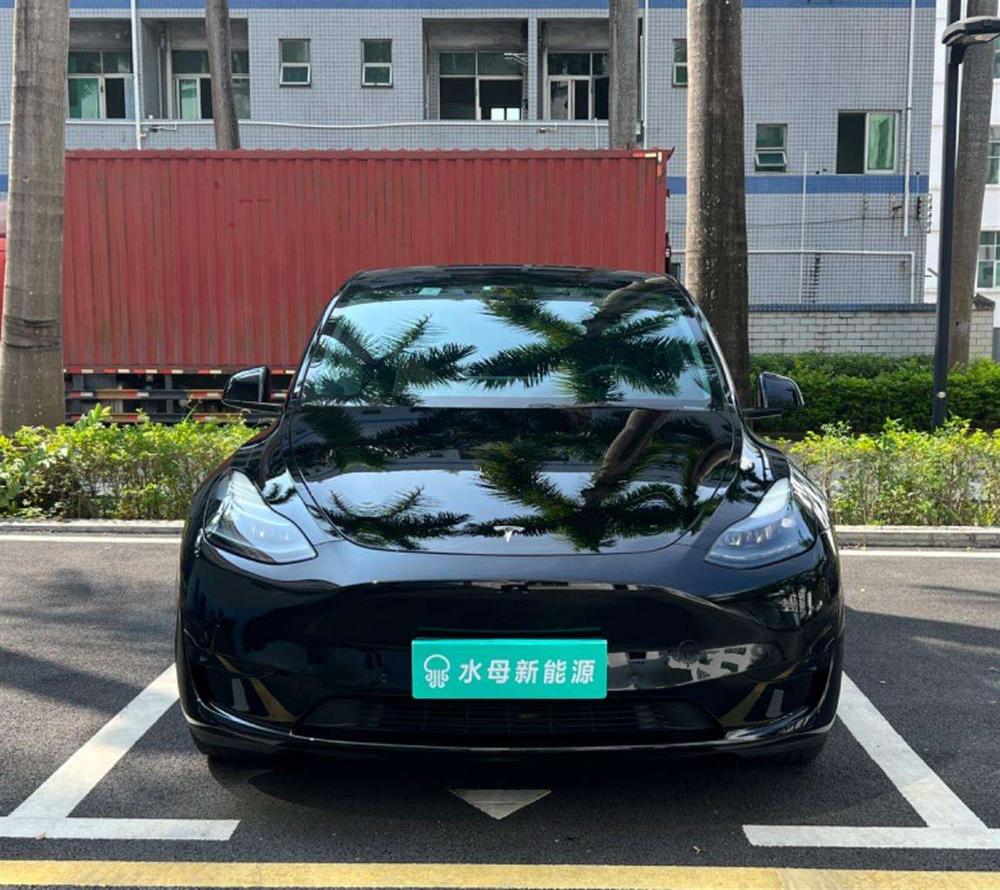 Tesla Model Y 2022 #2 Tesla Model Y 2022 car image #2