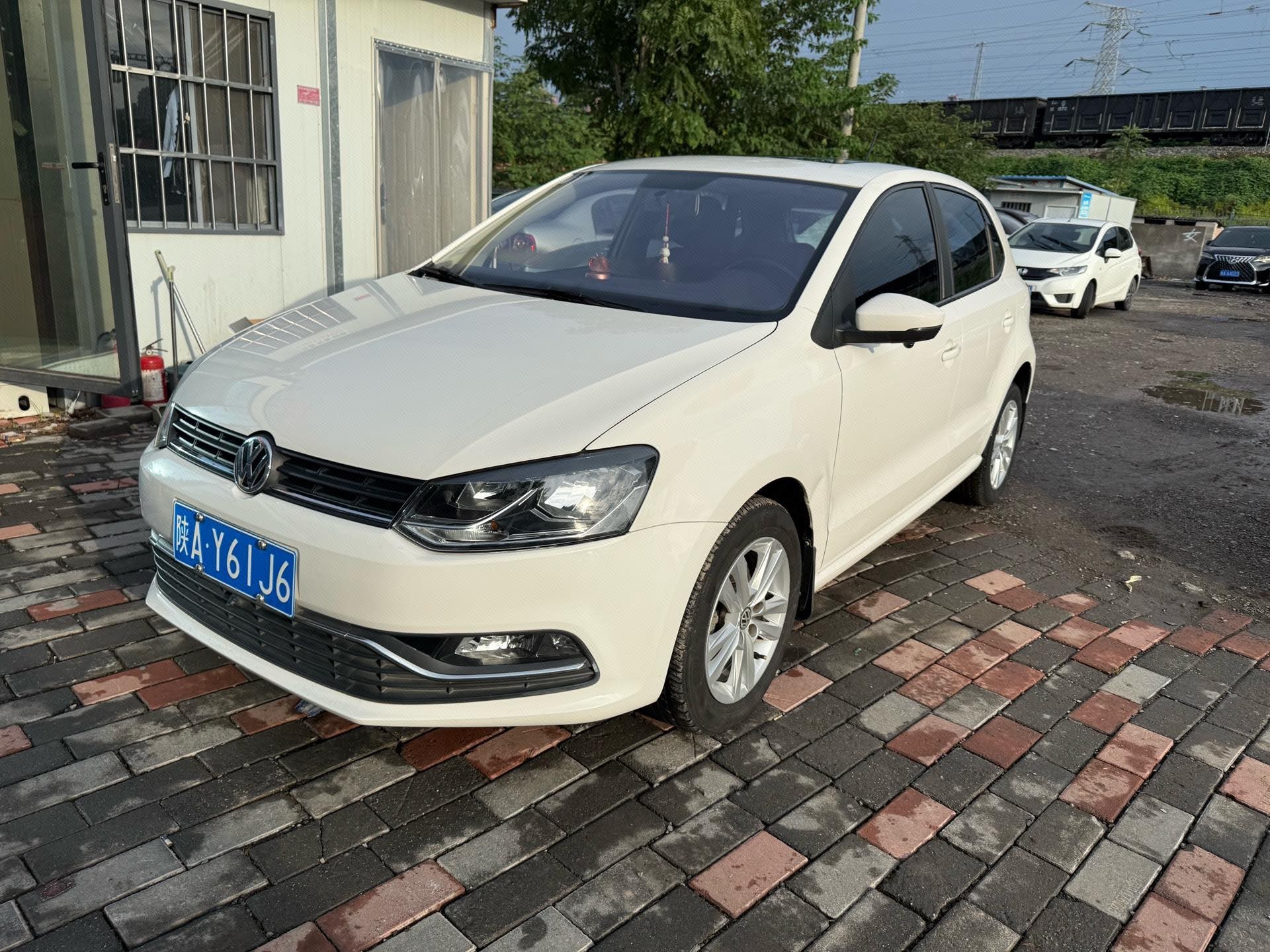 Volkswagen Polo 2018 car image 