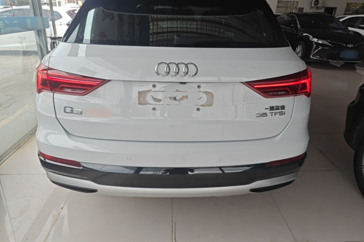 Audi Q3 2021 #6 Audi Q3 2021 car image #6