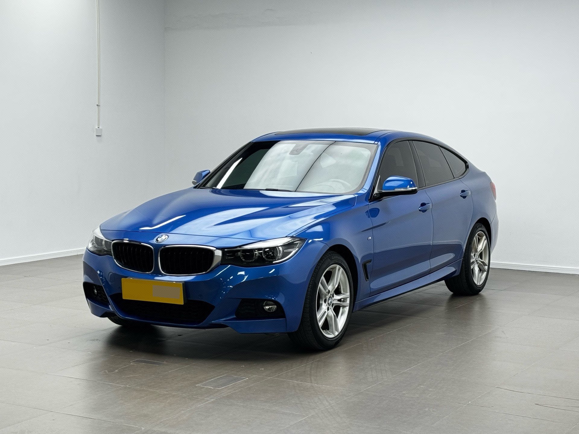 BMW 3 Series GT 2021 BMW 3 Series GT 2021 car image