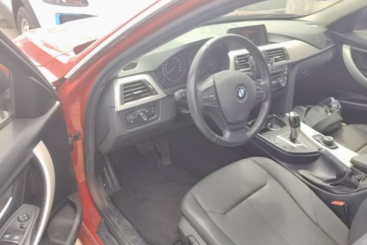BMW 3 Series 2016 car image #16