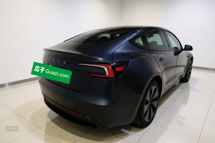 Tesla Model 3 2024 car image #7
