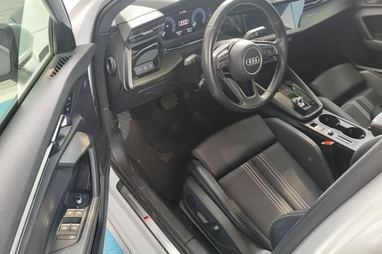 Audi A3 2024 immagine di auto #16