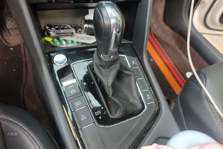 Volkswagen Tharu 2020 car image #16