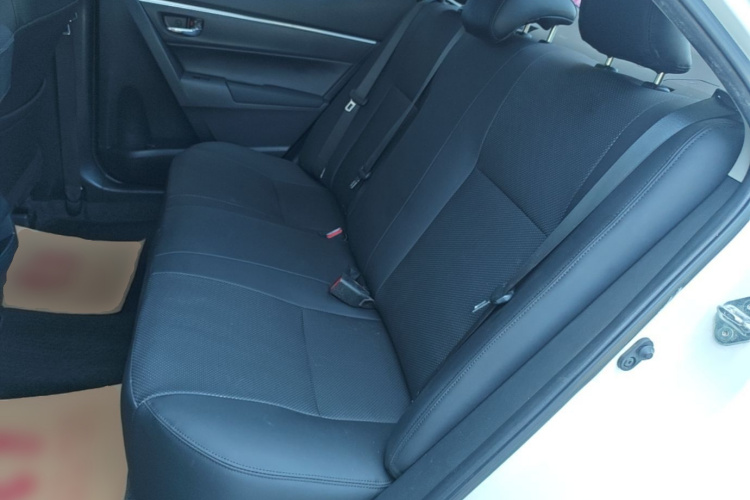 Toyota Corolla 2016 car image #17