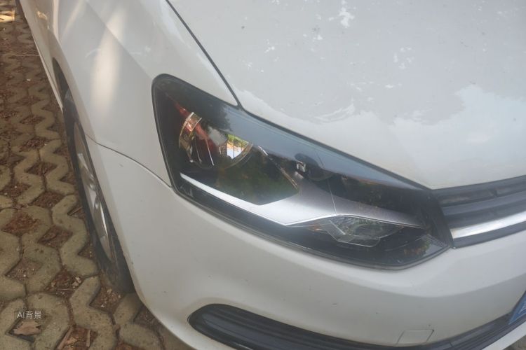 Volkswagen Polo 2015 car image #8