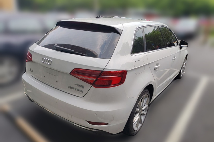 Audi A3 2018 car image #7
