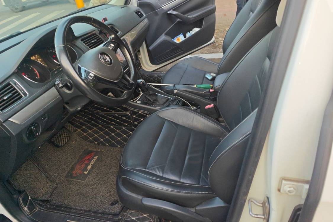 Volkswagen Lavida 2018 car image #20