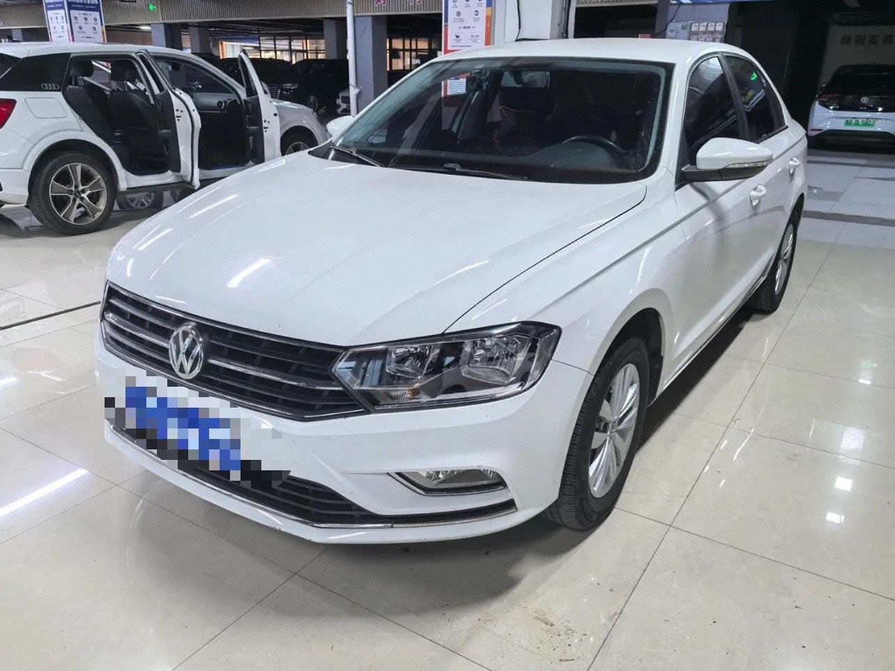 Volkswagen Bora 2018 car image 