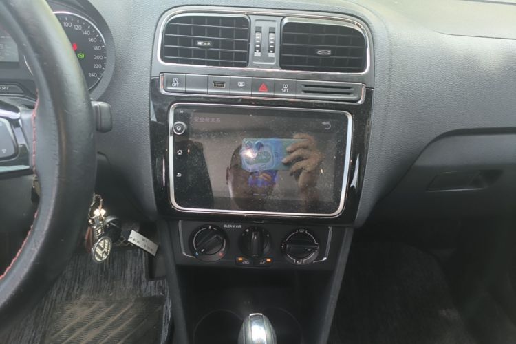 Volkswagen Polo 2018 #13 Volkswagen Polo 2018 car image #13