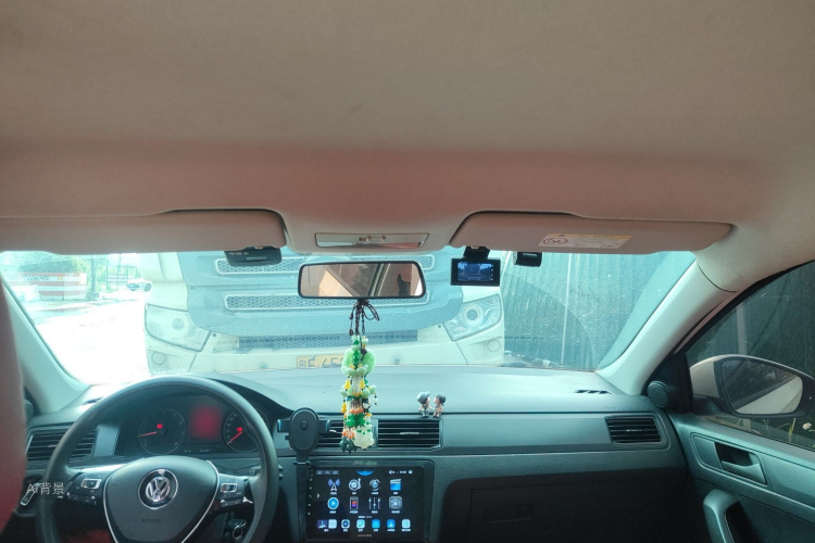 Volkswagen Santana 2020 car image #20