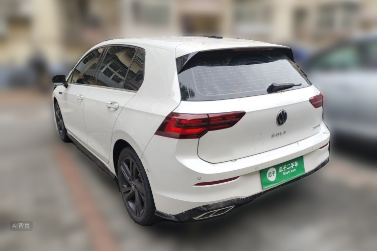 Volkswagen Golf 2022 car image #5