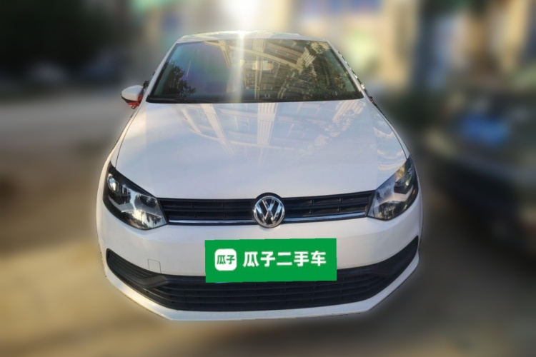 Volkswagen Polo 2016 car image #3