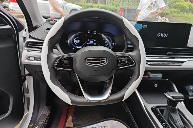 GEELY Emgrand 2023 #11 GEELY Emgrand 2023 car image #11
