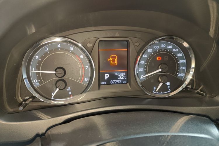 Toyota Corolla 2017 #12 Toyota Corolla 2017 car image #12