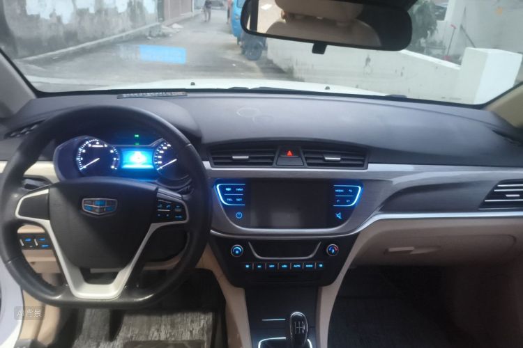 GEELY Emgrand 2017 car image #11