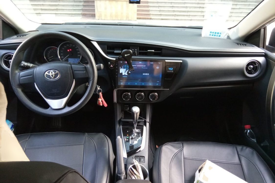 Toyota Corolla 2017 изображение автомобиля #21