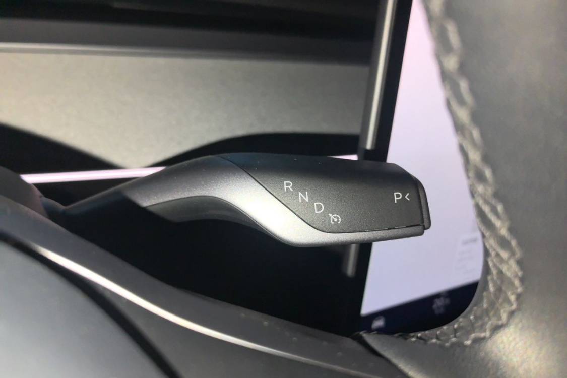 Tesla Model Y 2024 #27 Tesla Model Y 2024 изображение автомобиля #27