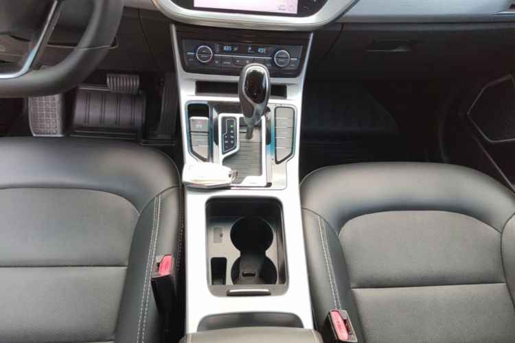 GEELY Emgrand GS 2019 imagen de coche #18