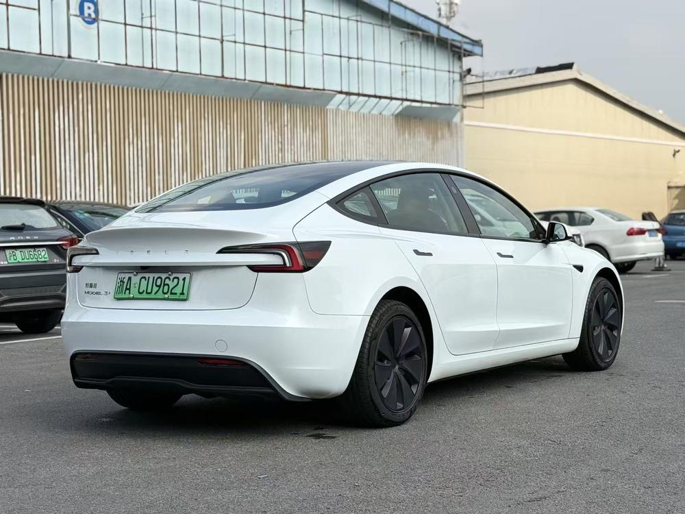Tesla Model 3 2025 #6 Tesla Model 3 2025 car image #6