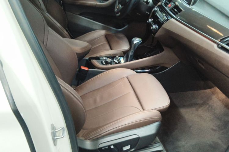 BMW X1 2018 #24 BMW X1 2018 car image #24