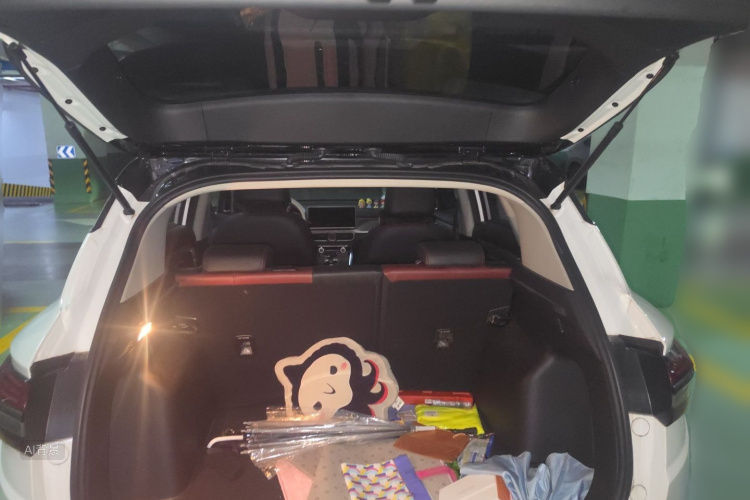 GEELY Coolray 2022 #21 GEELY Coolray 2022 car image #21