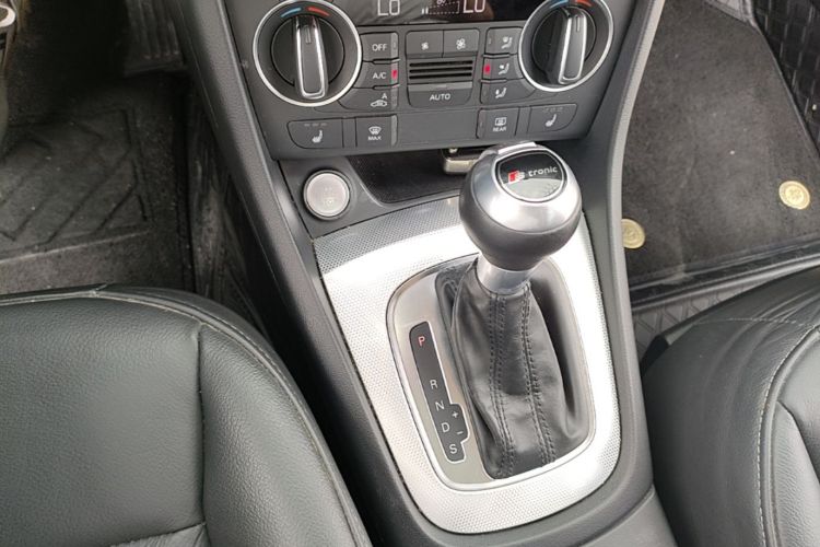 Audi Q3 2019 #14 Audi Q3 2019 car image #14