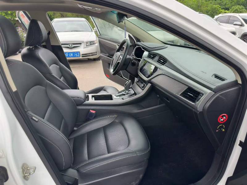 GEELY Emgrand GL 2019 car image #9