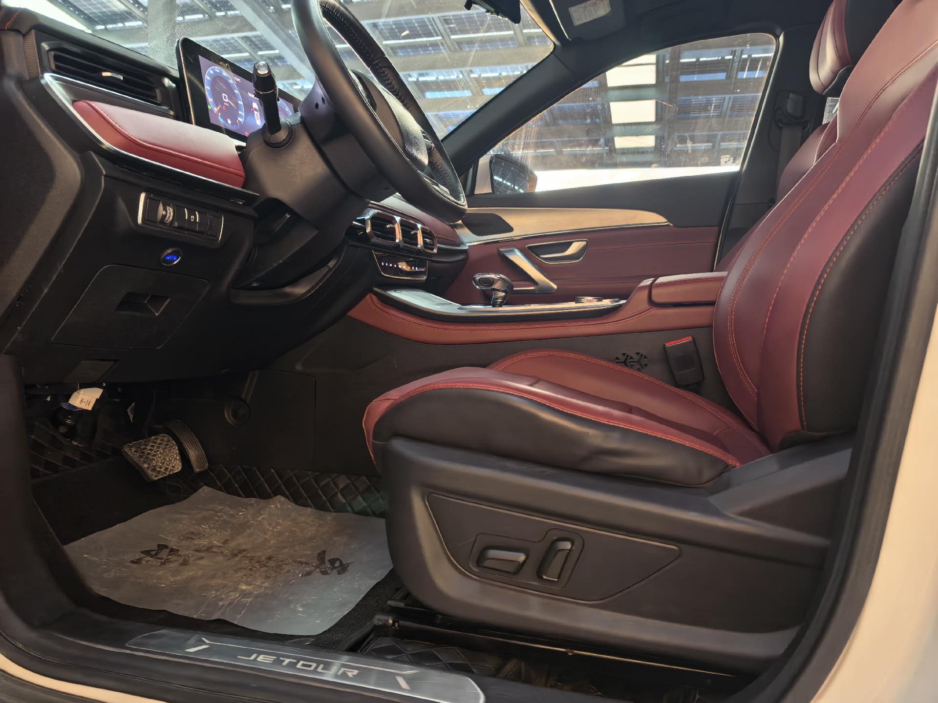 Jetour X70 PLUS 2023 car image #7