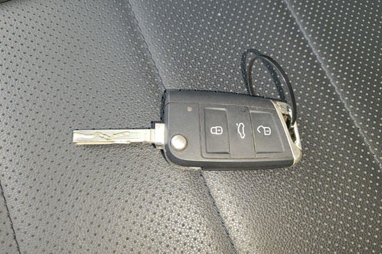 Volkswagen Lavida 2019 car image #9