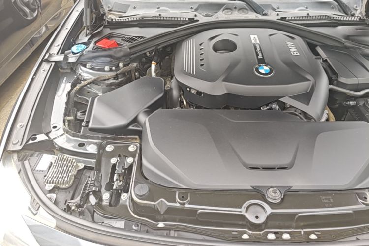 BMW 3 Series GT 2019 #23 BMW 3 Series GT 2019 car image #23