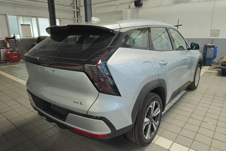 GEELY Boyue L 2026 image de voiture #7